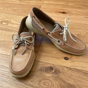 SOLD***WOMEN'S SPERRY BLUEFISH BOAT